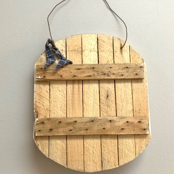 Rustic Wood Snowman - Picture 3 of 4